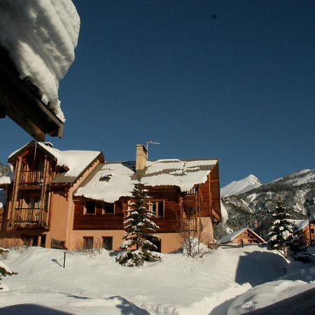 Le Leyrier Hameau Des Chazals Nevache Hautes Alpes Екстериор снимка