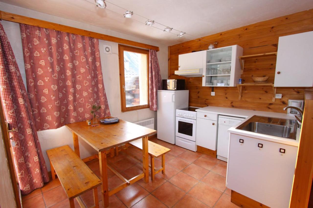 Le Leyrier Hameau Des Chazals Nevache Hautes Alpes Екстериор снимка